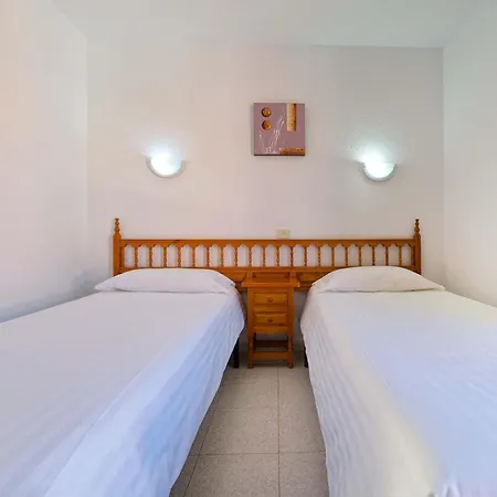 Salt Ocean Aparthotel