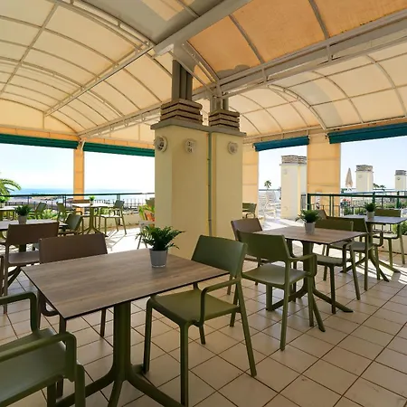 Salt Ocean Aparthotel